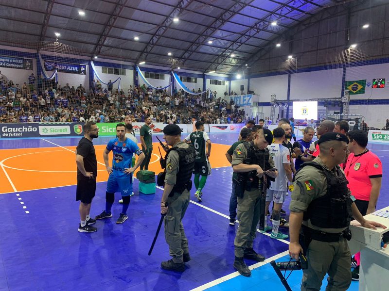 Final do Gauchão de Futsal em Camaquã é suspensa após polêmica