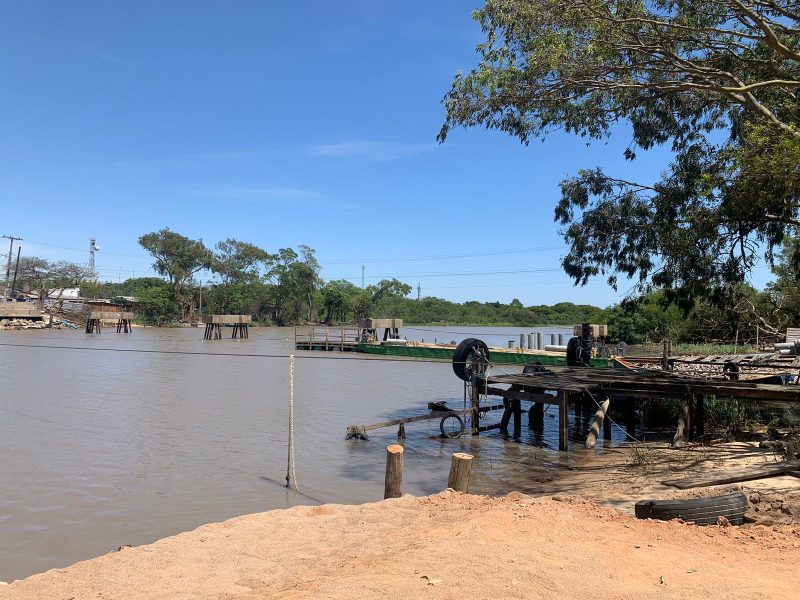 Balsa é interditada em Arambaré