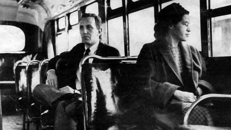 Hoje na história – 13 de novembro – Ataques em Paris e fim da segregação racial nos ônibus dos EUA