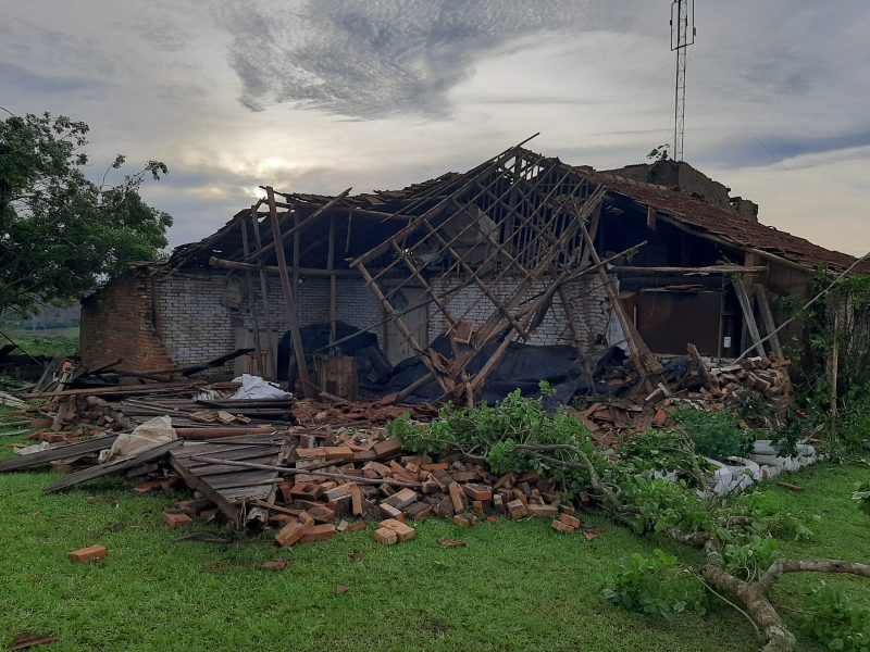 Temporal causa danos em ao menos 35 cidades do Rio Grande do Sul