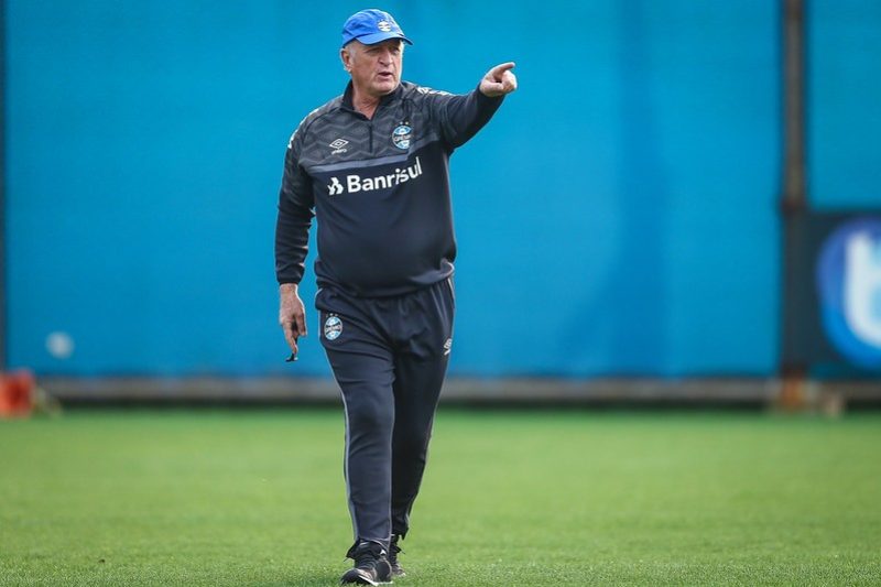 Felipão tenta montar time que possa superar a equipe carioca. Foto: Lucas Uebel/Grêmio