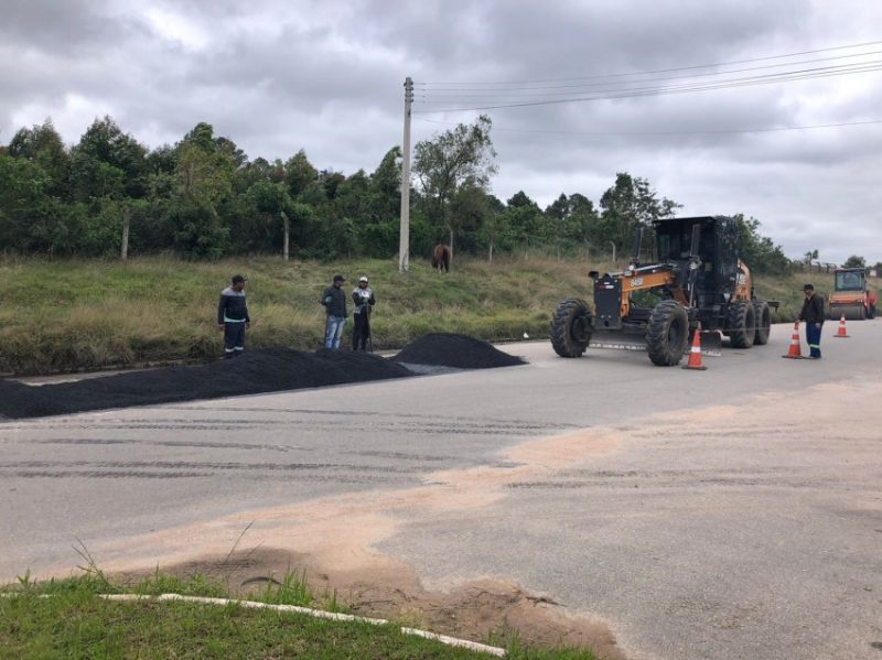 Trabalhos são executados por profissionais da Secretaria de Infraestrutura. Fotos: Valesca Luz/Acústica FM