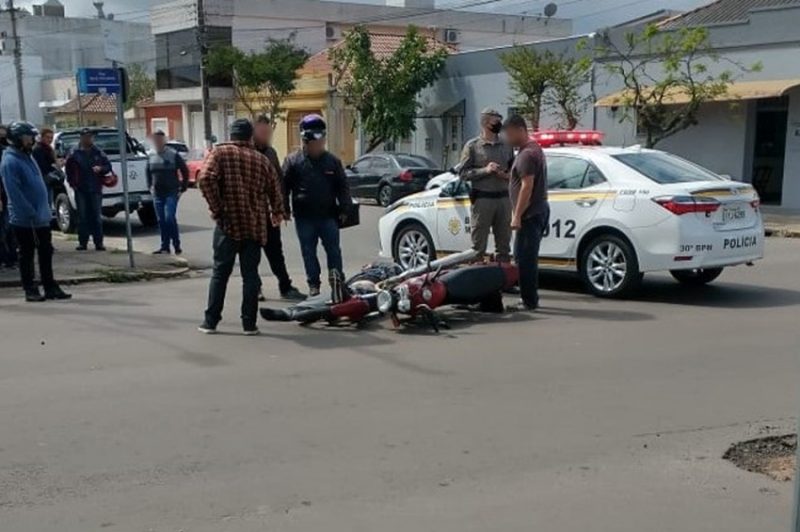 Acidente mobilizou o SAMU e a Brigada Militar no início da tarde. Foto: Reprodução