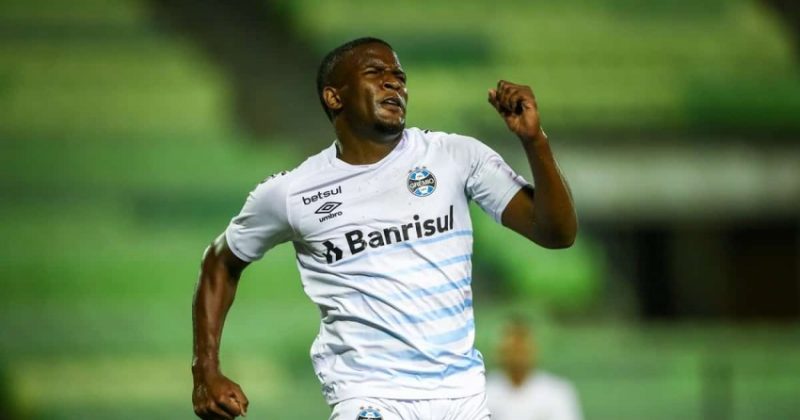 Jogador é uma expectativa dos torcedores para auxiliar a pôr fim nas más atuações. Foto: Lucas Uebel/Grêmio