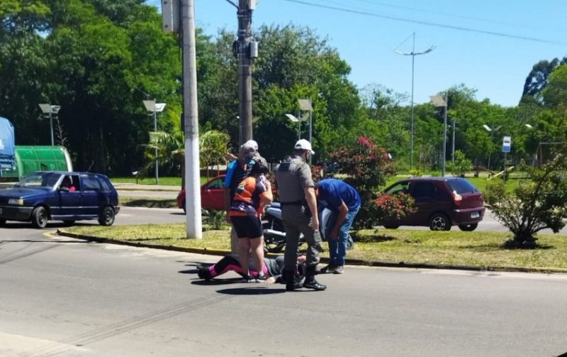 Trânsito foi bloqueado durante atendimento da ocorrência. Fotos: Fabio Lima/Acústica FM