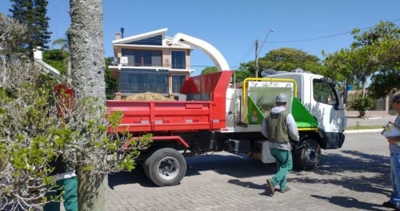 A máquina está sendo utilizada desde a última semana na orla da praia do Laranjal. Foto: Divulgação/SQA