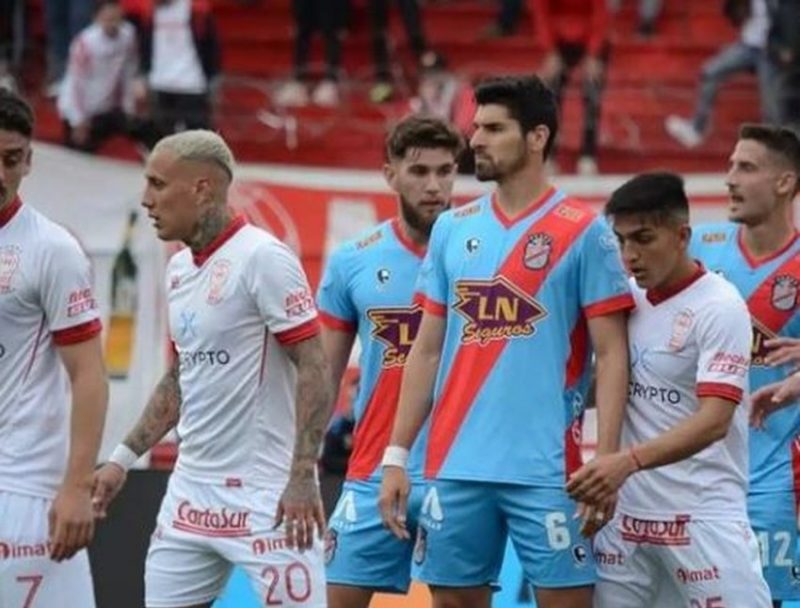 Gastón Suso tem 30 anos e está entre os pretendidos do tricolor. Foto: Divulgação/Arsenal de Sarandi