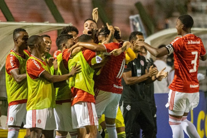 Colorado venceu por 2 a 0 em Mogi das Cruzes. Foto: Mauricio Rummens/Inter