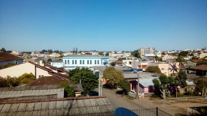 Tempo firme e dia ensolarado marcam o sábado na região