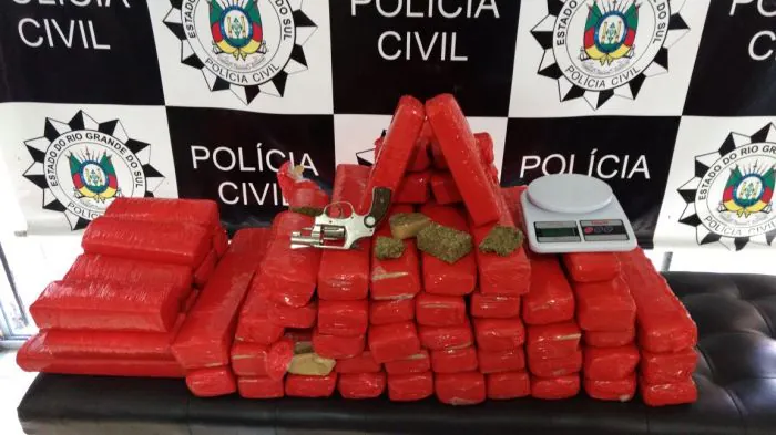 Quadrilha é presa com drogas, veículos e dinheiro em Santo Antônio da Patrulha