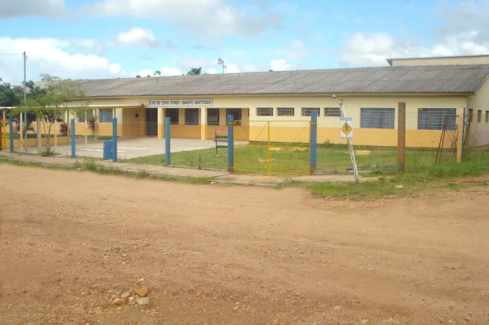 Alunos sofrem com falta de transporte escolar no interior de Camaquã