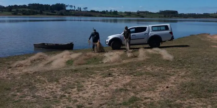 Pelotão Ambiental apreende 800 metros de redes de pesca na Barragem