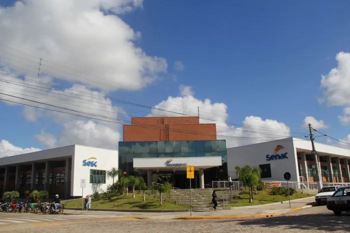 Senac-RS reúne alunos de todo o Estado em concurso de soletração em inglês