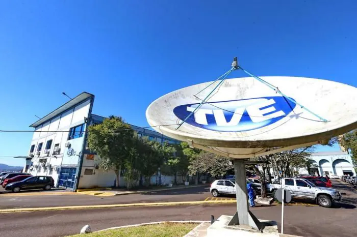 Governo do RS começa a notificar servidores sobre extinção de fundações