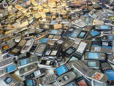 Operadora deve indenizar consumidores por práticas abusivas
