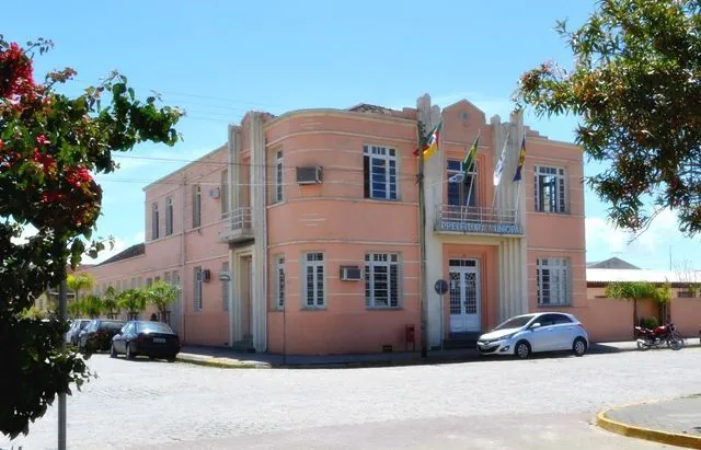 Prefeitura de Tapes apreende animais soltos na cidade