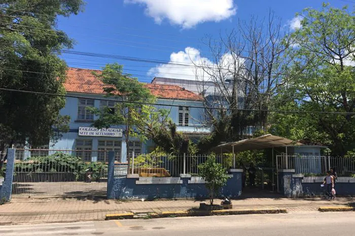 Aulas da rede estadual retornam do período de férias nesta segunda-feira