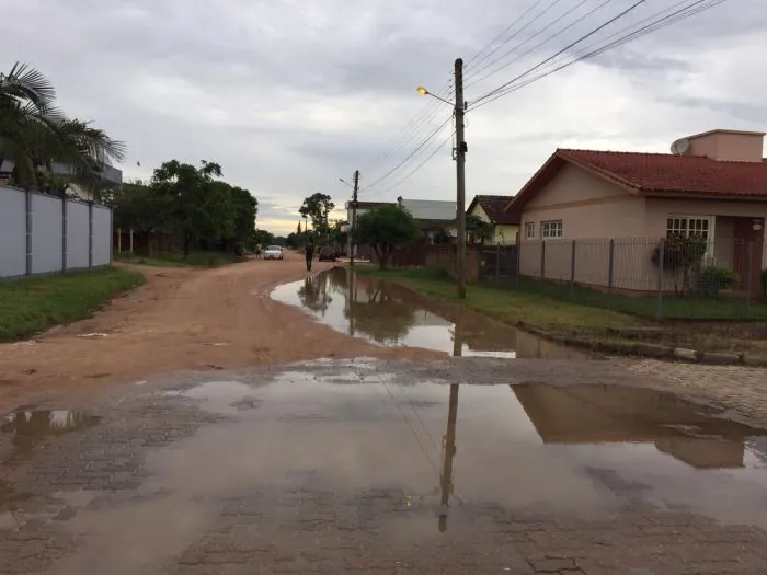 População temerosa após entupimento de esgoto em Camaquã
