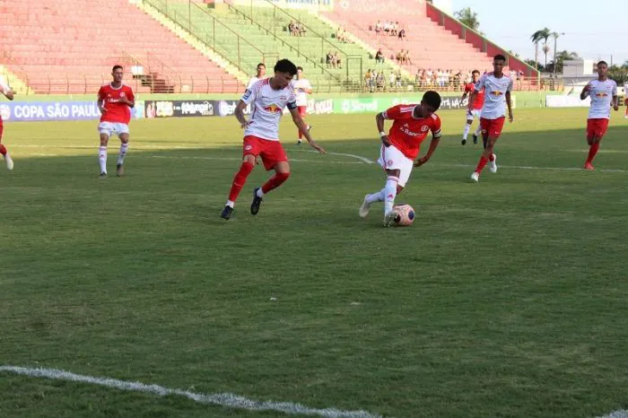 Inter decide uma vaga nas semifinais da Copinha nesta sexta-feira