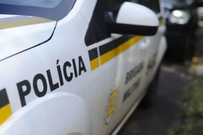 Diversos objetos são furtados de carro de turista em Camaquã