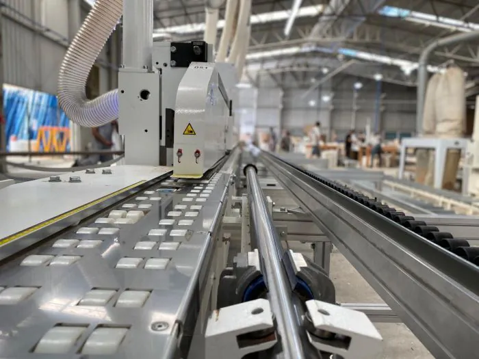 Queda da atividade industrial tem novo recorde em abril, diz CNI