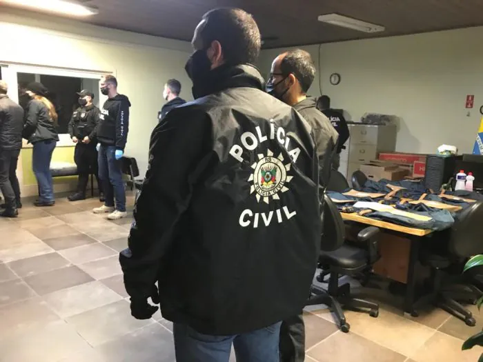 Polícia Civil deflagra operação contra o tráfico de drogas em Camaquã e região