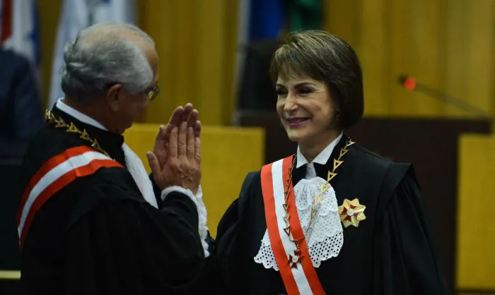 Presidente do TST testa positivo para covid-19