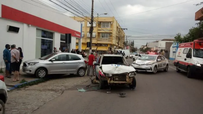 Vídeo mostra momento de acidente no Centro de Camaquã