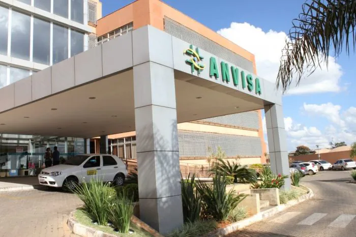 Anvisa prorroga regras especiais para medicamentos e vacinas contra a Covid-19