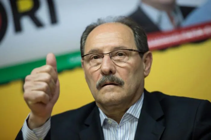 Sartori evita falar sobre salários e promete explicação na segunda-feira