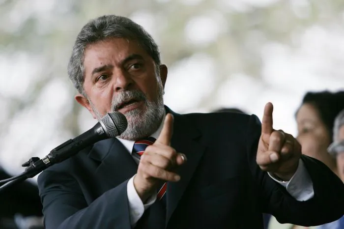 Polícia Federal quer ouvir Lula no inquérito da Lava Jato