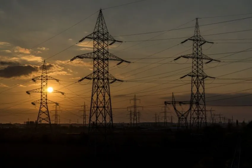 Boa notícia! Conta de luz volta para bandeira verde neste sábado (16)