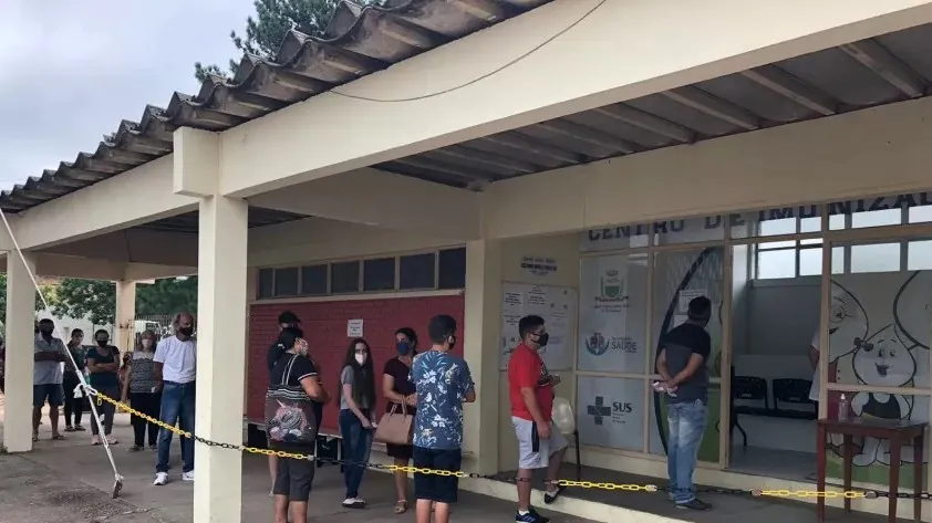 Quarta dose contra covid-19 para adultos é suspensa em Camaquã