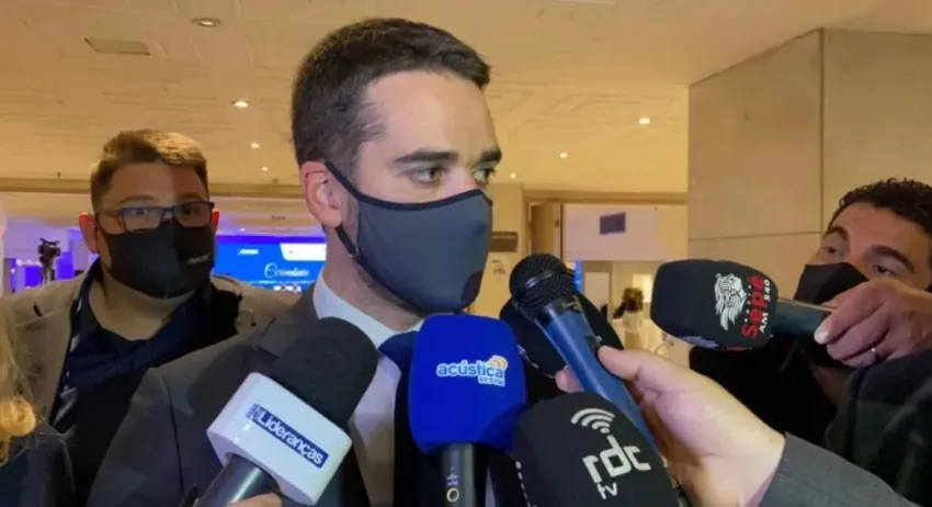 NOVO ingressa com ação contra pagamento de pensão para Eduardo Leite