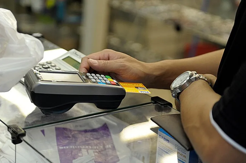 Projeto prevê que fatura de cartão apresente nome fantasia de empresas
