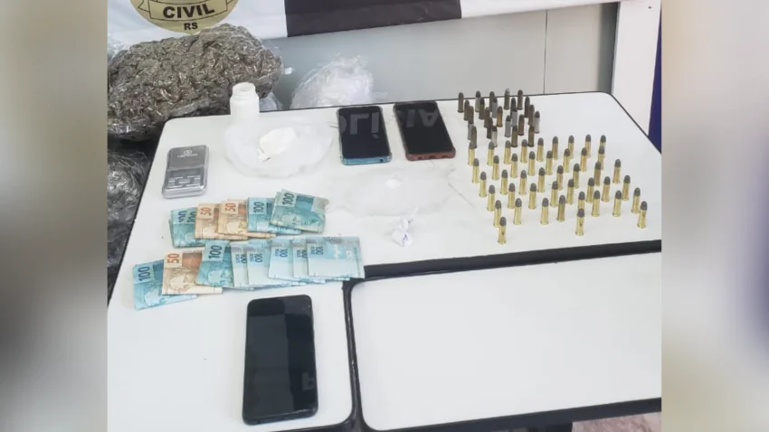 Polícia Civil realiza a prisão de três pessoas em flagrante por tráfico de drogas