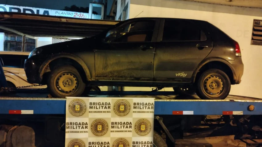 Três homens são presos com droga dentro de carro na ERS-350 em Camaquã