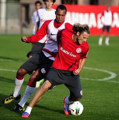 Com reforços, Inter projeta jogo contra a Portuguesa