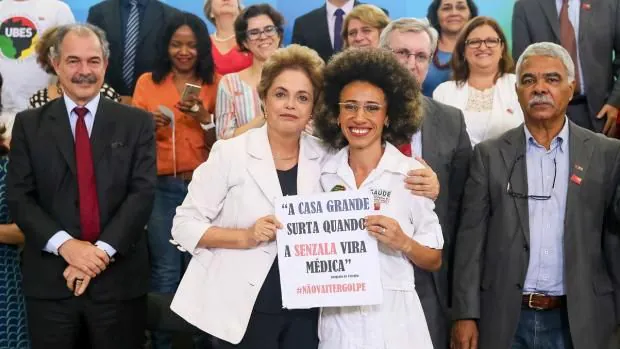 “Existem dois chefes do golpe”, diz Dilma em ataque a Temer e Cunha