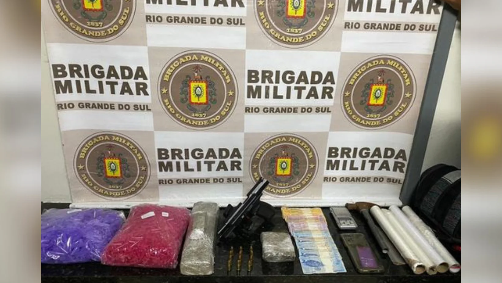 Após perseguição, BM prende traficante em Camaquã