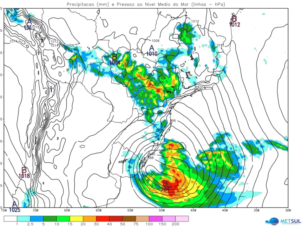 Semana começa com alerta para formação de ciclone extratropical no sul do Brasil