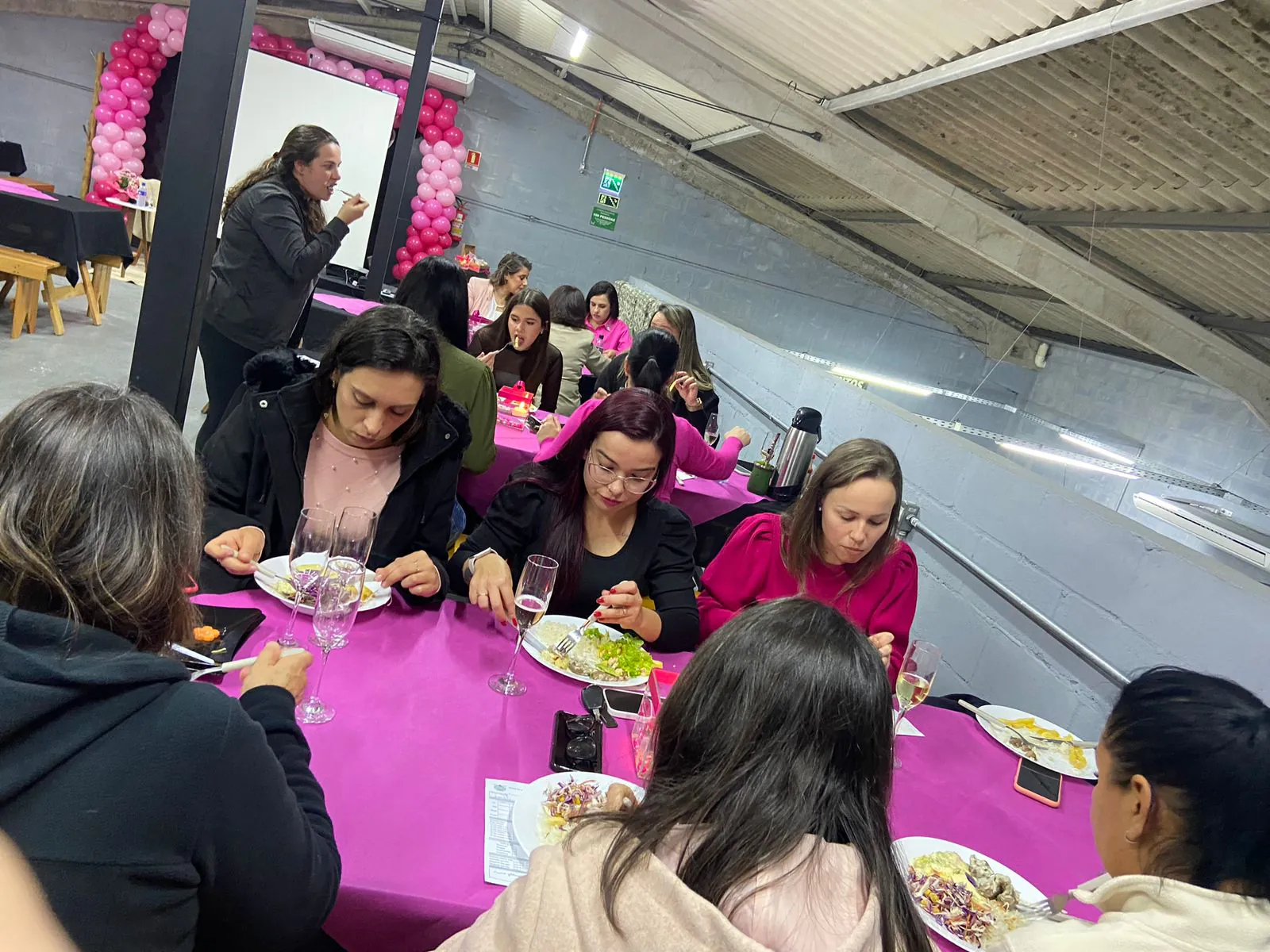 Clube Guarrucha realiza evento em alusão ao Outubro Rosa. Foto: Divulgação