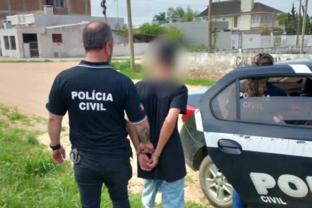 Adolescente é apreendido em São Lourenço do Sul. Foto: Divulgação | Polícia Civil
