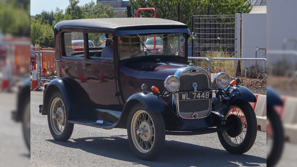 Hoje na história: 27 de maio - Ford Motor Company adapta fábrica para novo Ford Model A