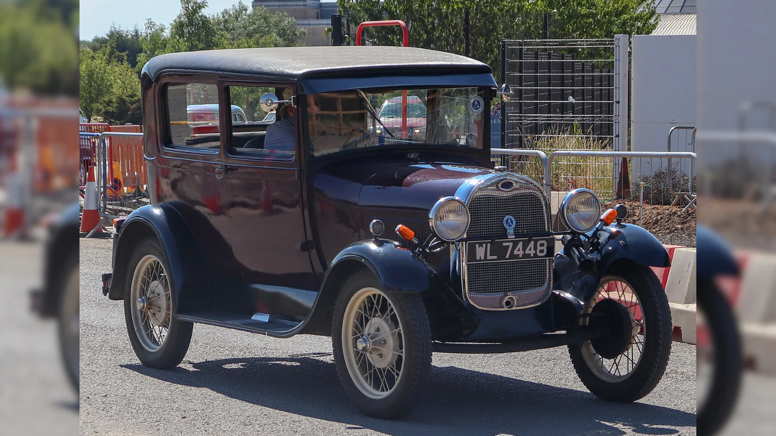 Hoje na história: 27 de maio - Ford Motor Company adapta fábrica para novo Ford Model A