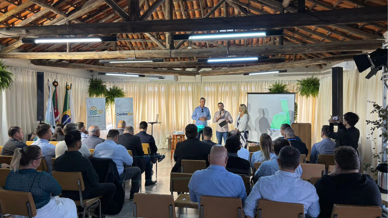 Prefeitos da Acostadoce e Centro-Sul discutem fortalecimento da agroindústria e infraestrutura na ExpoCamaquã 2025