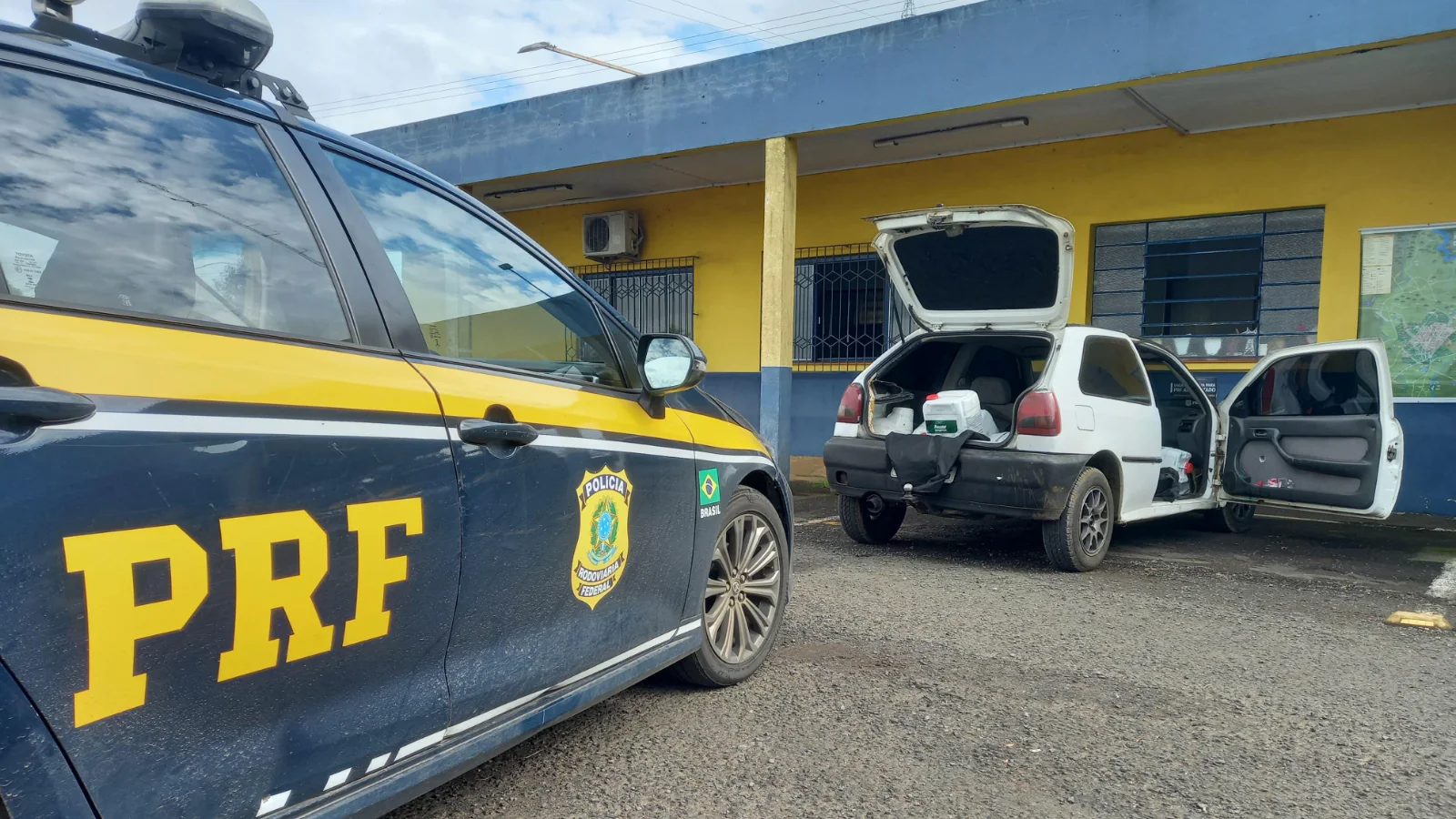 PRF prende contrabandista com 380 litros de agrotóxicos em Vacaria