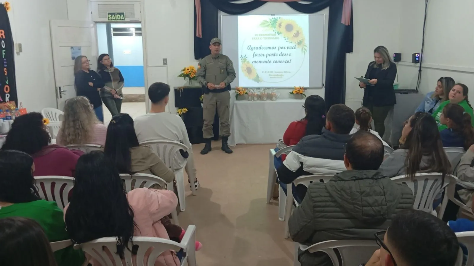 Arambaré: Brigada Militar apresenta carreira policial a estudantes