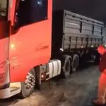 PRF intercepta carreta com 40 toneladas de excesso de peso na BR-290