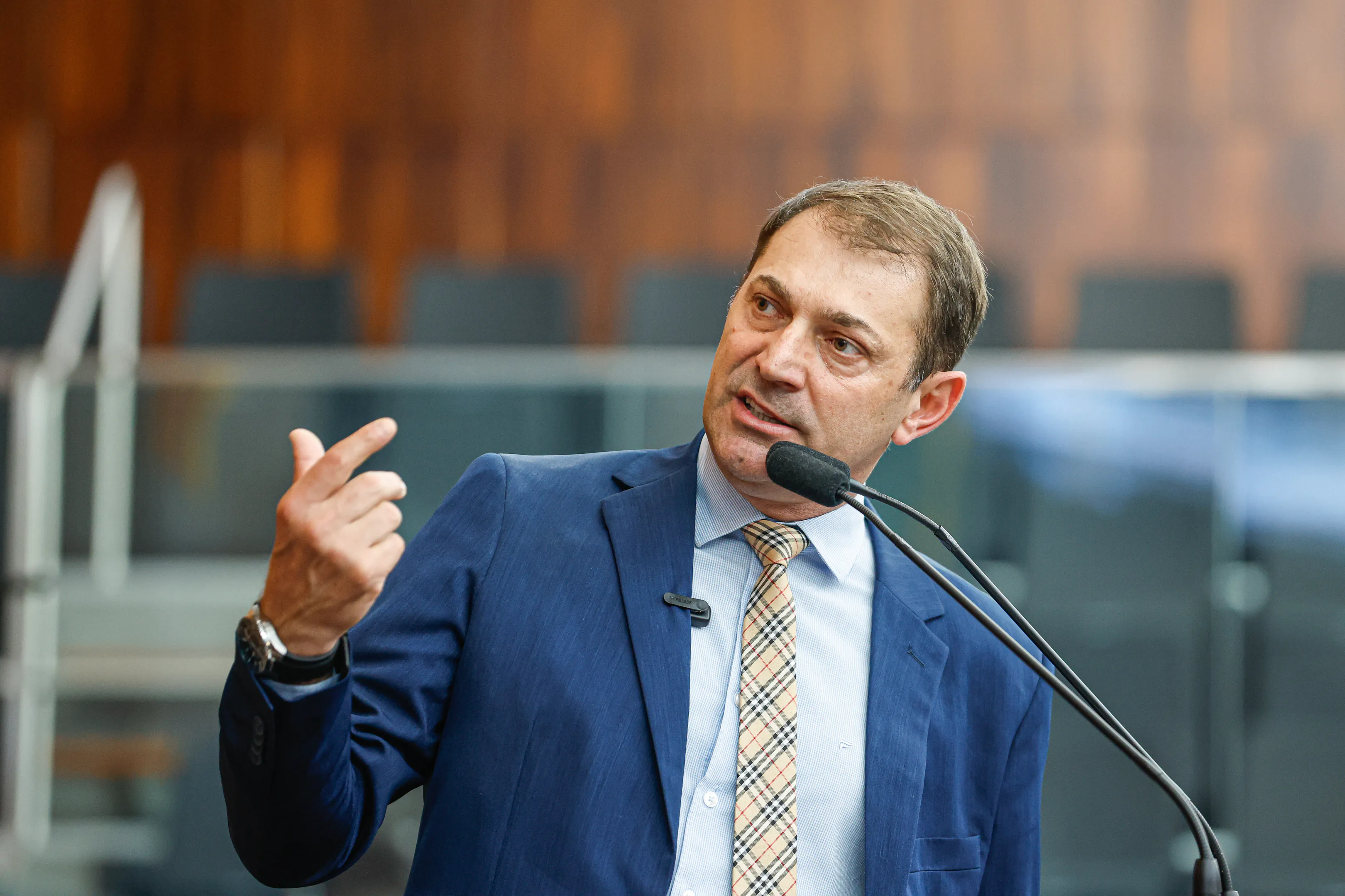 Deputado convoca secretário da Reconstrução Gaúcha para esclarecer edital de concessão de rodovias